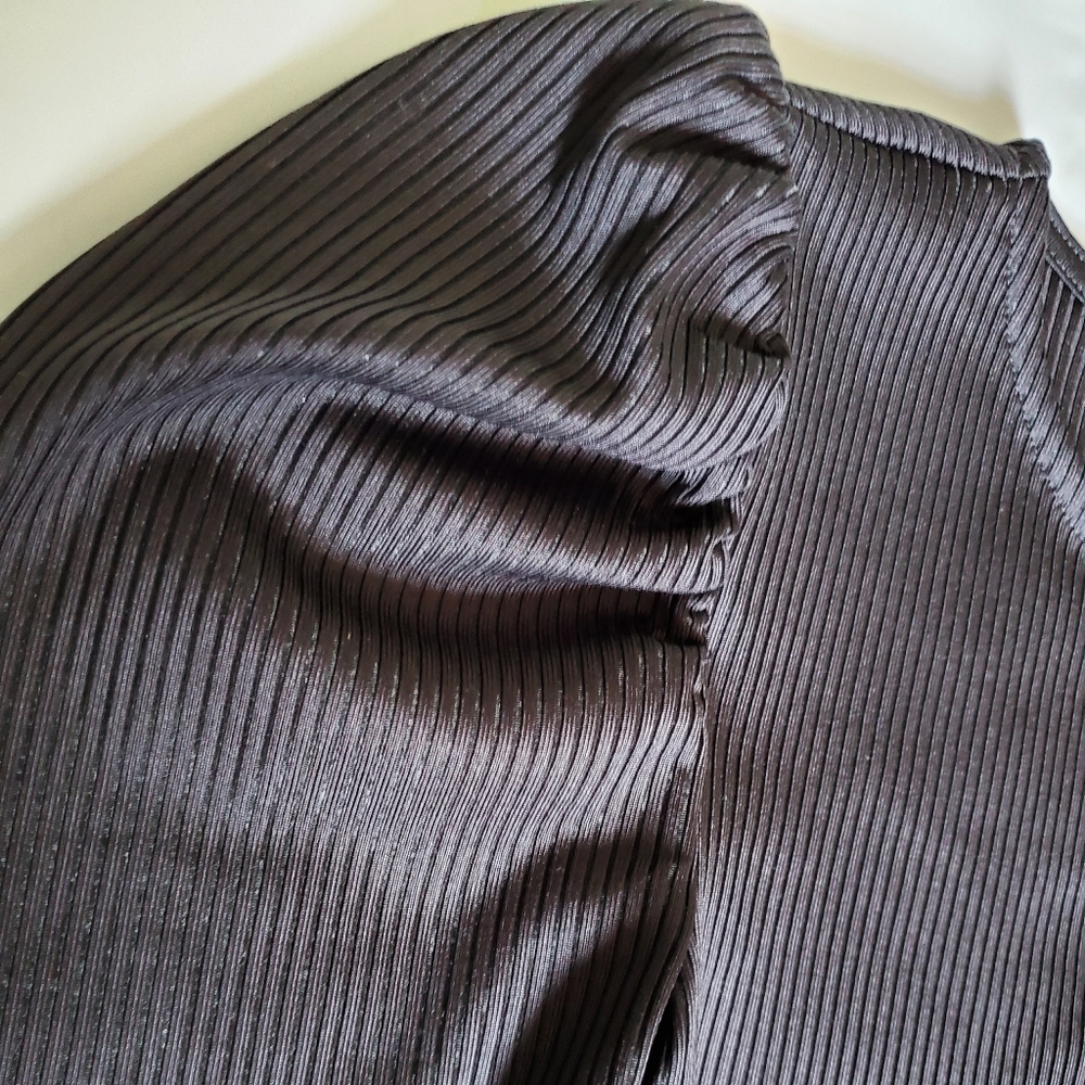 Dress - Picture 3 of 6